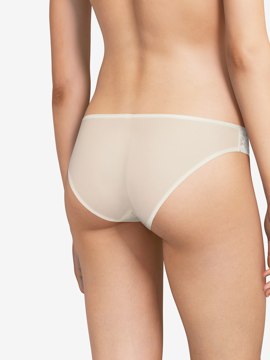 C67630-035_ORANGERIE_BRIEF_BK